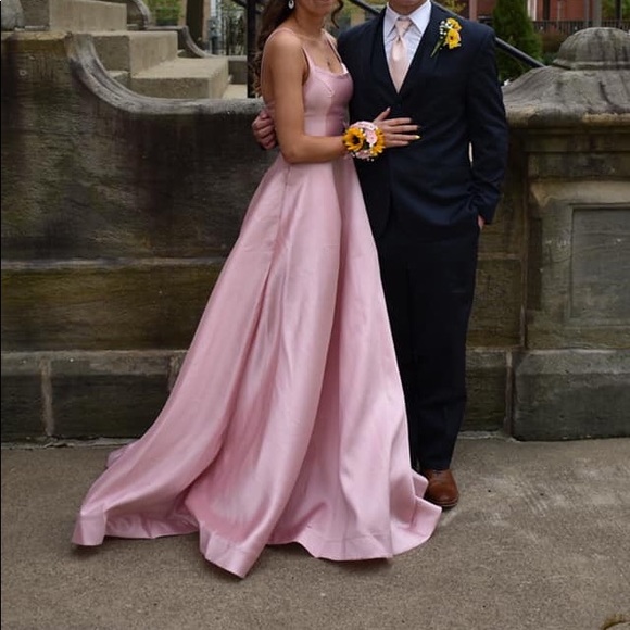 Sherri Hill Prom Dress - Picture 1 of 3